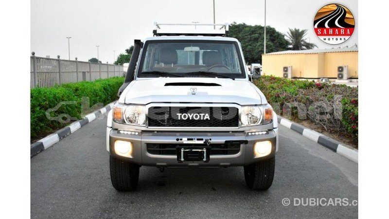 Big with watermark toyota land cruiser belait import dubai 2216