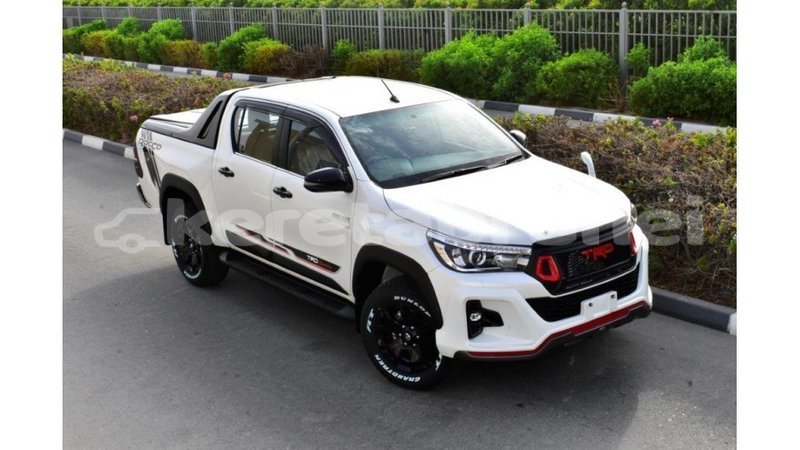 Big with watermark toyota hilux belait import dubai 2217