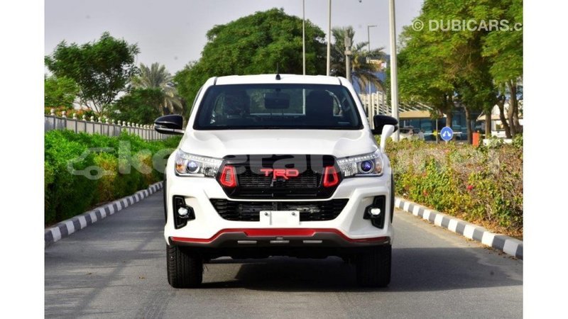 Big with watermark toyota hilux belait import dubai 2217