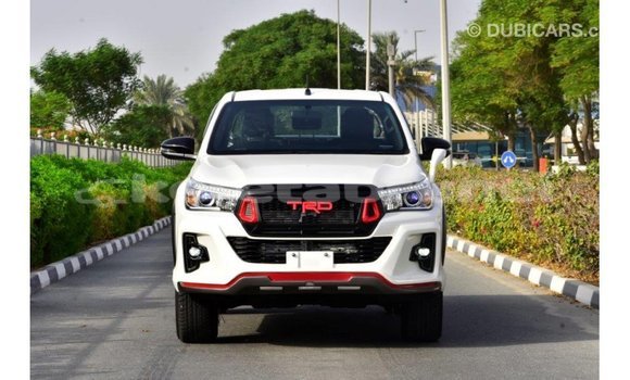 Buy Import Toyota Hilux White Car in Import - Dubai in Belait Buy Import Toyota Hilux White Car in Import - Dubai in Belait