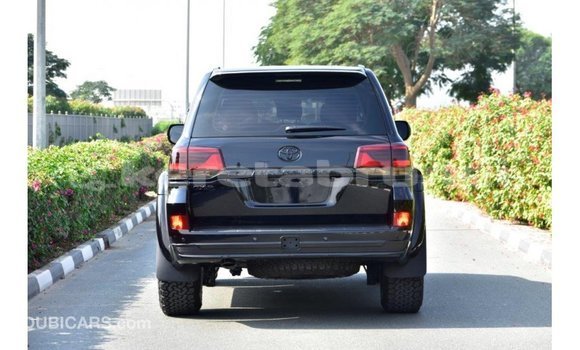 Buy Import Toyota Land Cruiser Black Car in Import - Dubai in Belait Buy Import Toyota Land Cruiser Black Car in Import - Dubai in Belait