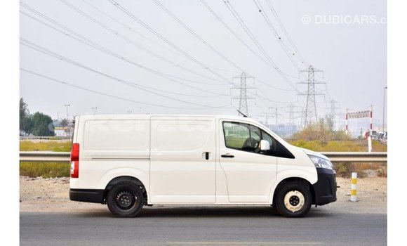 Buy Import Toyota Hiace White Car in Import - Dubai in Belait Buy Import Toyota Hiace White Car in Import - Dubai in Belait