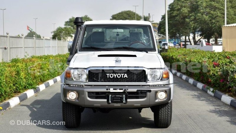 Big with watermark toyota land cruiser belait import dubai 2222