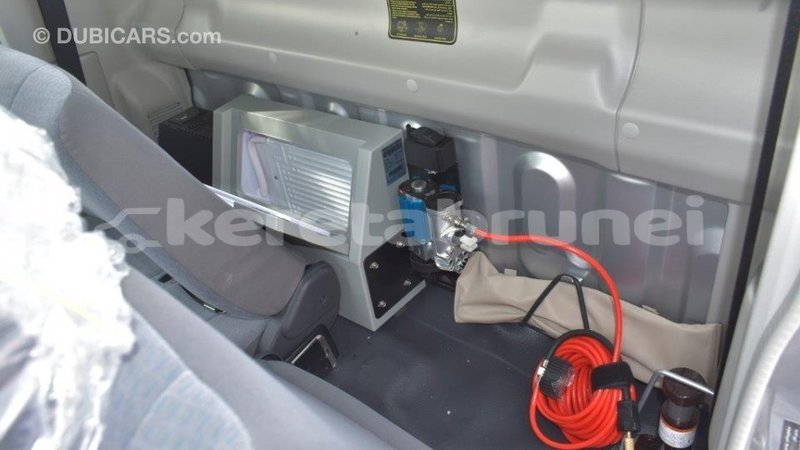 Big with watermark toyota land cruiser belait import dubai 2222