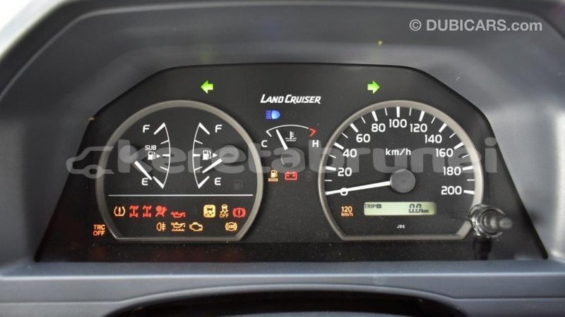 Big with watermark toyota land cruiser belait import dubai 2222