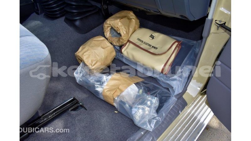Big with watermark toyota land cruiser belait import dubai 2223