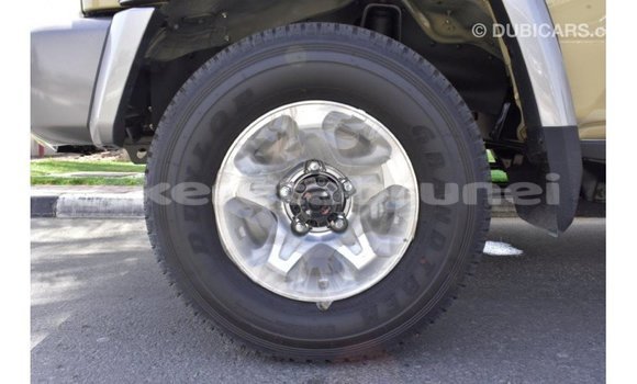 Buy Import Toyota Land Cruiser Beige Car in Import - Dubai in Belait Buy Import Toyota Land Cruiser Beige Car in Import - Dubai in Belait
