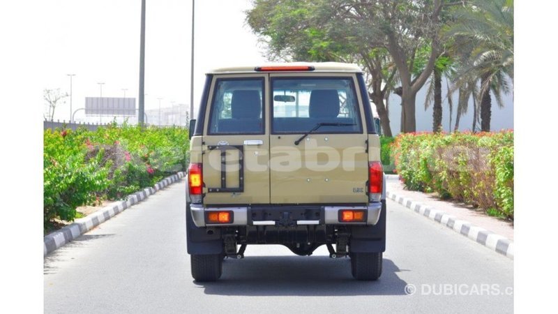Big with watermark toyota land cruiser belait import dubai 2223