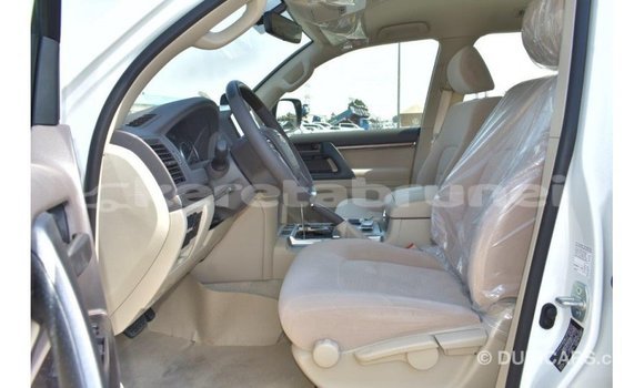 Buy Import Toyota Land Cruiser White Car in Import - Dubai in Belait Buy Import Toyota Land Cruiser White Car in Import - Dubai in Belait