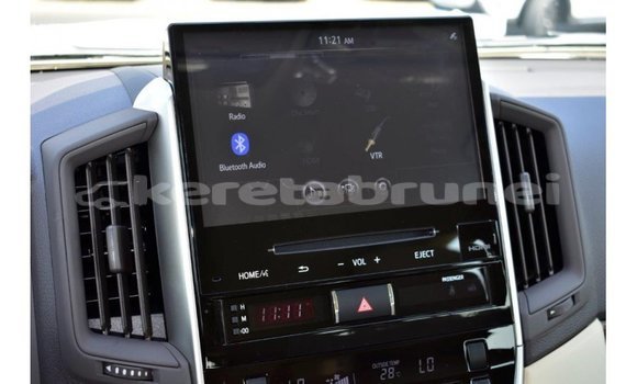 Buy Import Toyota Land Cruiser White Car in Import - Dubai in Belait Buy Import Toyota Land Cruiser White Car in Import - Dubai in Belait