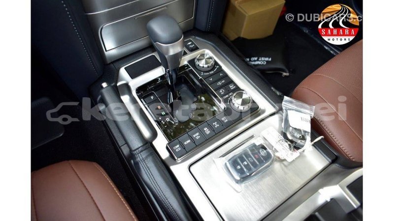 Big with watermark toyota land cruiser belait import dubai 2226