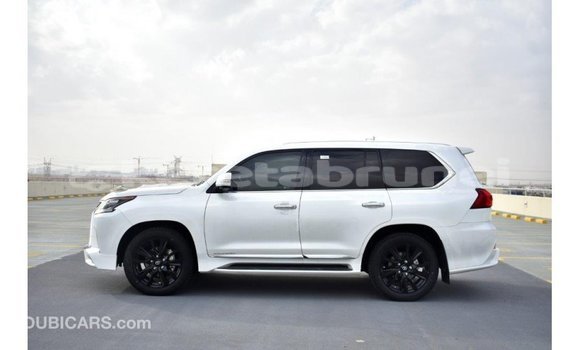 Buy Import Lexus LX White Car in Import - Dubai in Belait Buy Import Lexus LX White Car in Import - Dubai in Belait