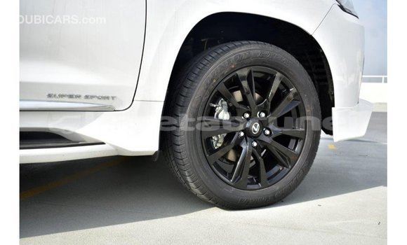 Buy Import Lexus LX White Car in Import - Dubai in Belait Buy Import Lexus LX White Car in Import - Dubai in Belait