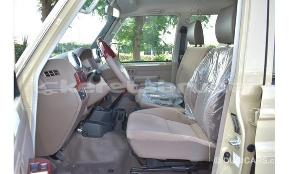 Buy Import Toyota Land Cruiser Beige Car in Import - Dubai in Belait Buy Import Toyota Land Cruiser Beige Car in Import - Dubai in Belait