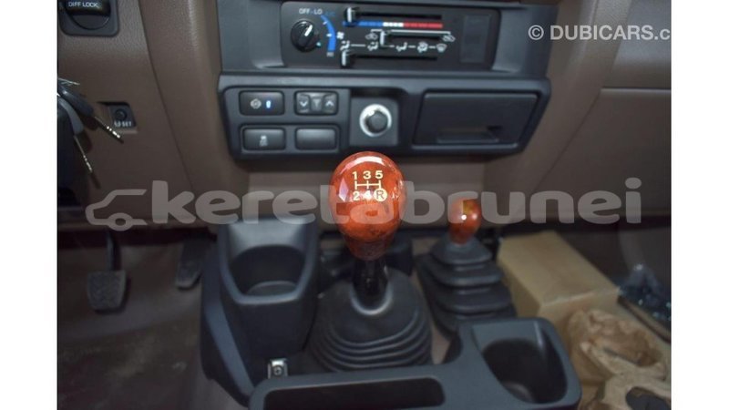 Big with watermark toyota land cruiser belait import dubai 2229