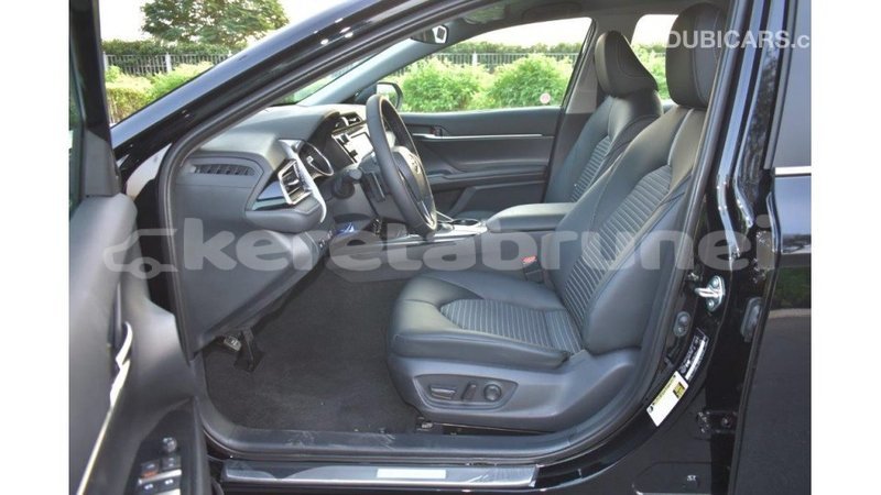 Big with watermark toyota camry belait import dubai 2231