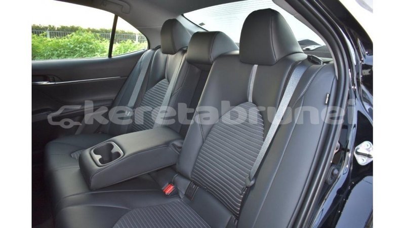 Big with watermark toyota camry belait import dubai 2231