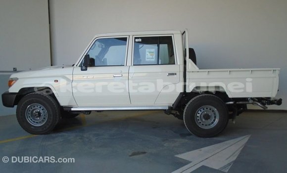Buy Import Toyota Land Cruiser White Car in Import - Dubai in Belait Buy Import Toyota Land Cruiser White Car in Import - Dubai in Belait