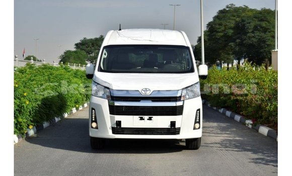 Buy Import Toyota Hiace White Car in Import - Dubai in Belait Buy Import Toyota Hiace White Car in Import - Dubai in Belait