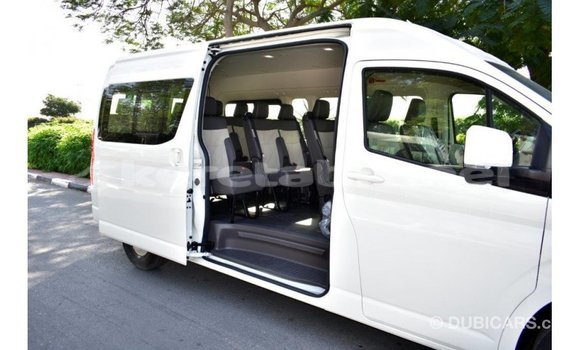 Buy Import Toyota Hiace White Car in Import - Dubai in Belait Buy Import Toyota Hiace White Car in Import - Dubai in Belait