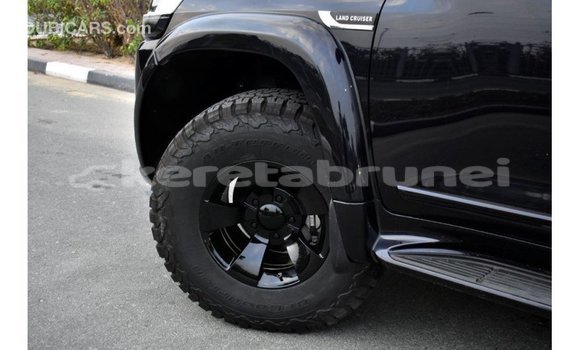 Buy Import Toyota Land Cruiser Black Car in Import - Dubai in Belait Buy Import Toyota Land Cruiser Black Car in Import - Dubai in Belait