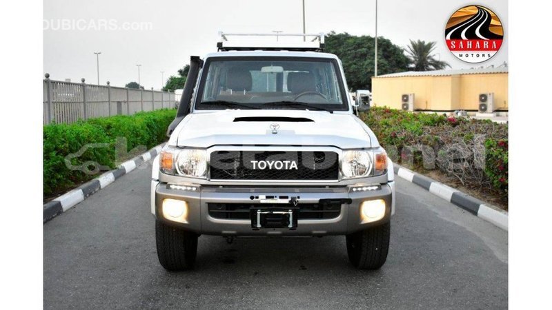 Big with watermark toyota land cruiser belait import dubai 2238