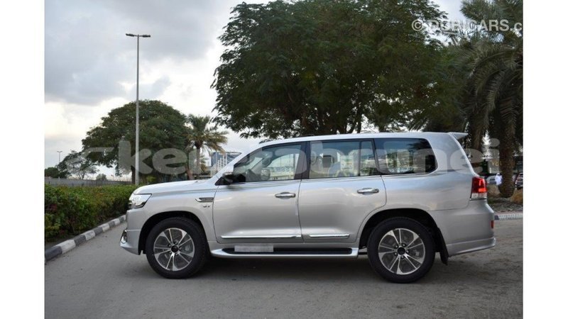 Big with watermark toyota land cruiser belait import dubai 2239