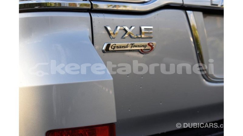 Big with watermark toyota land cruiser belait import dubai 2239