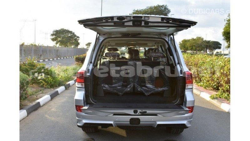 Big with watermark toyota land cruiser belait import dubai 2239