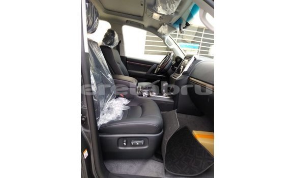 Buy Import Toyota Land Cruiser Brown Car in Import - Dubai in Belait Buy Import Toyota Land Cruiser Brown Car in Import - Dubai in Belait
