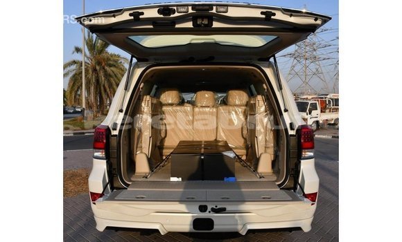 Buy Import Toyota Land Cruiser White Car in Import - Dubai in Belait Buy Import Toyota Land Cruiser White Car in Import - Dubai in Belait
