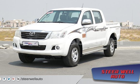Buy Import Toyota Hilux White Car in Import - Dubai in Belait Buy Import Toyota Hilux White Car in Import - Dubai in Belait
