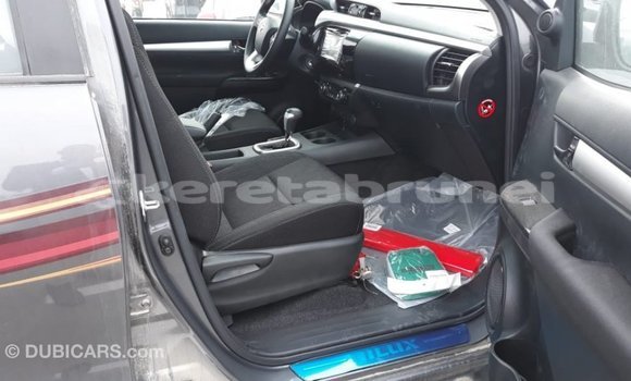 Buy Import Toyota Hilux Other Car in Import - Dubai in Belait Buy Import Toyota Hilux Other Car in Import - Dubai in Belait