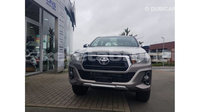 Big with watermark toyota hilux belait import dubai 2256