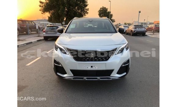 Buy Import Peugeot 5008 White Car in Import - Dubai in Belait Buy Import Peugeot 5008 White Car in Import - Dubai in Belait