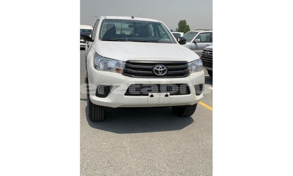 Buy Import Toyota Hilux White Car in Import - Dubai in Belait Buy Import Toyota Hilux White Car in Import - Dubai in Belait