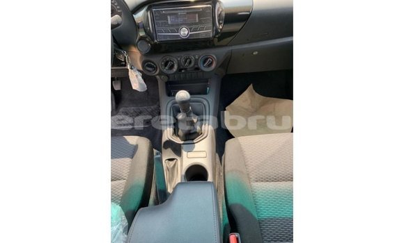 Buy Import Toyota Hilux White Car in Import - Dubai in Belait Buy Import Toyota Hilux White Car in Import - Dubai in Belait