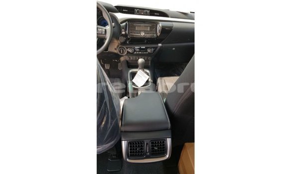 Buy Import Toyota Hilux Blue Car in Import - Dubai in Belait Buy Import Toyota Hilux Blue Car in Import - Dubai in Belait
