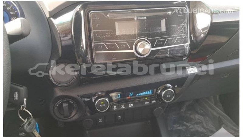 Big with watermark toyota hilux belait import dubai 2263