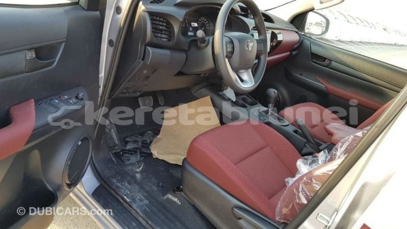 Big with watermark toyota hilux belait import dubai 2263