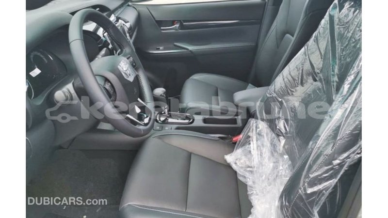 Big with watermark toyota hilux belait import dubai 2265