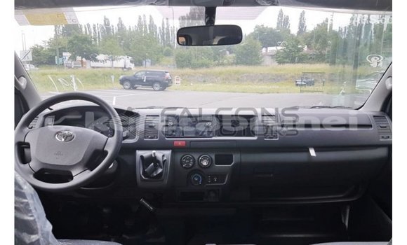 Buy Import Toyota Hiace White Car in Import - Dubai in Belait Buy Import Toyota Hiace White Car in Import - Dubai in Belait