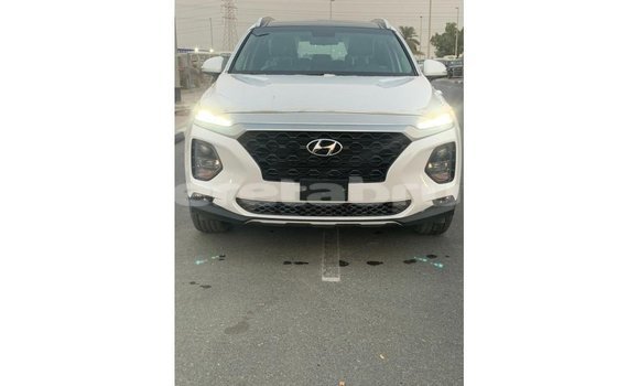 Buy Import Hyundai Santa Fe White Car in Import - Dubai in Belait Buy Import Hyundai Santa Fe White Car in Import - Dubai in Belait