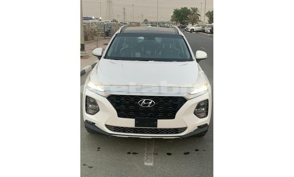 Buy Import Hyundai Santa Fe White Car in Import - Dubai in Belait Buy Import Hyundai Santa Fe White Car in Import - Dubai in Belait