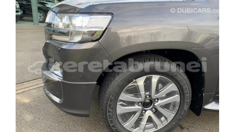 Big with watermark toyota land cruiser belait import dubai 2271