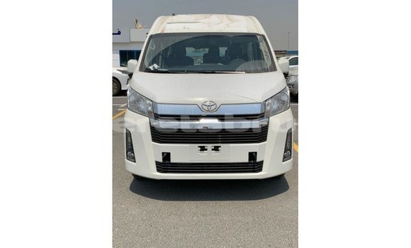 Buy Import Toyota Hiace White Car in Import - Dubai in Belait Buy Import Toyota Hiace White Car in Import - Dubai in Belait