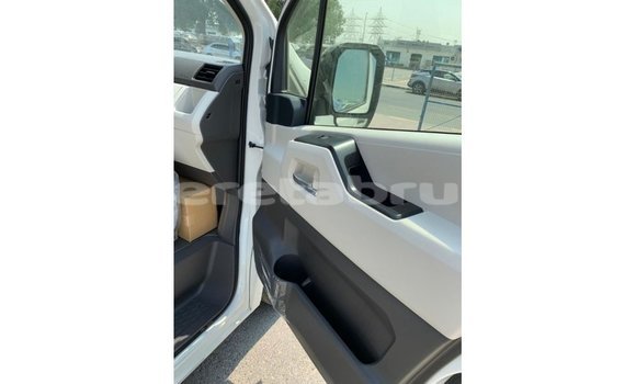 Buy Import Toyota Hiace White Car in Import - Dubai in Belait Buy Import Toyota Hiace White Car in Import - Dubai in Belait