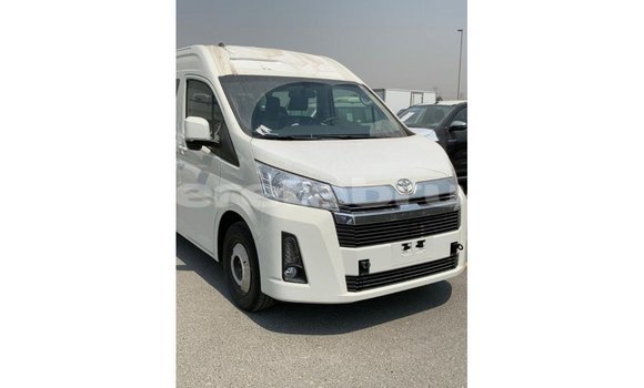 Buy Import Toyota Hiace White Car in Import - Dubai in Belait Buy Import Toyota Hiace White Car in Import - Dubai in Belait