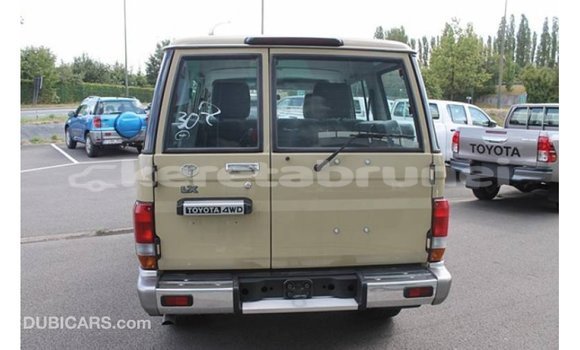 Buy Import Toyota Land Cruiser Beige Car in Import - Dubai in Belait Buy Import Toyota Land Cruiser Beige Car in Import - Dubai in Belait