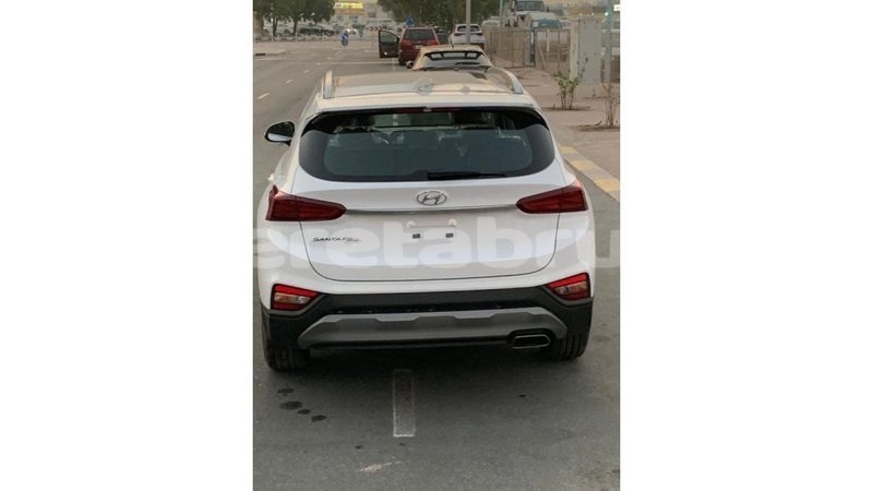 Big with watermark hyundai santa fe belait import dubai 2277